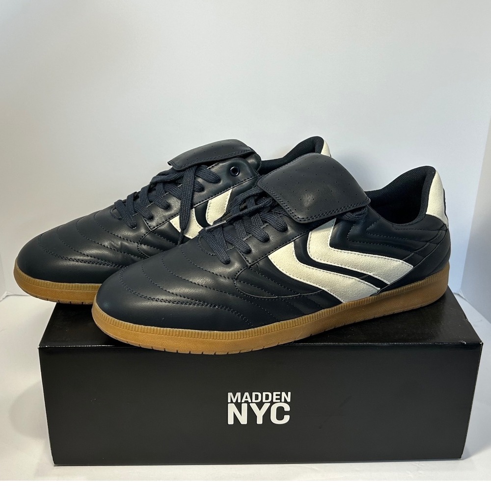 Madden NYC Muirr Sport Casual Mens Sneakers Navy White Gum Sole Size 9 New